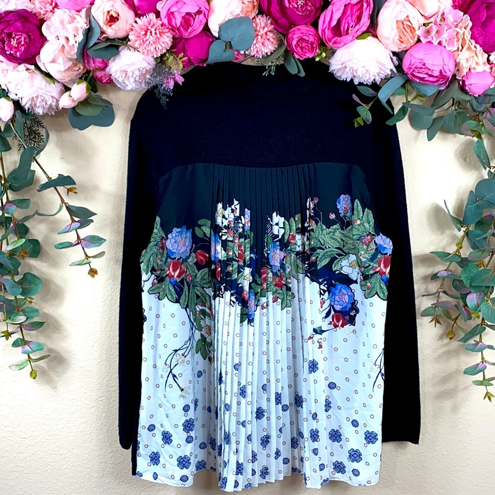 •Chico’s• {thick} Black CREWNECK Sweater w PLEATED breezy |floral| Reverse sz 2P
